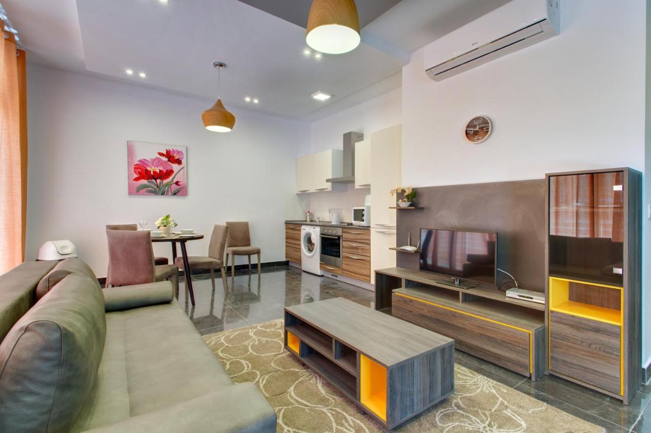 Chalet Apartments Sliema Bagian luar foto