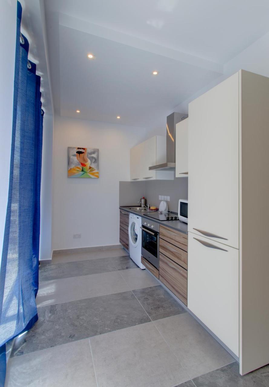 Chalet Apartments Sliema Bagian luar foto
